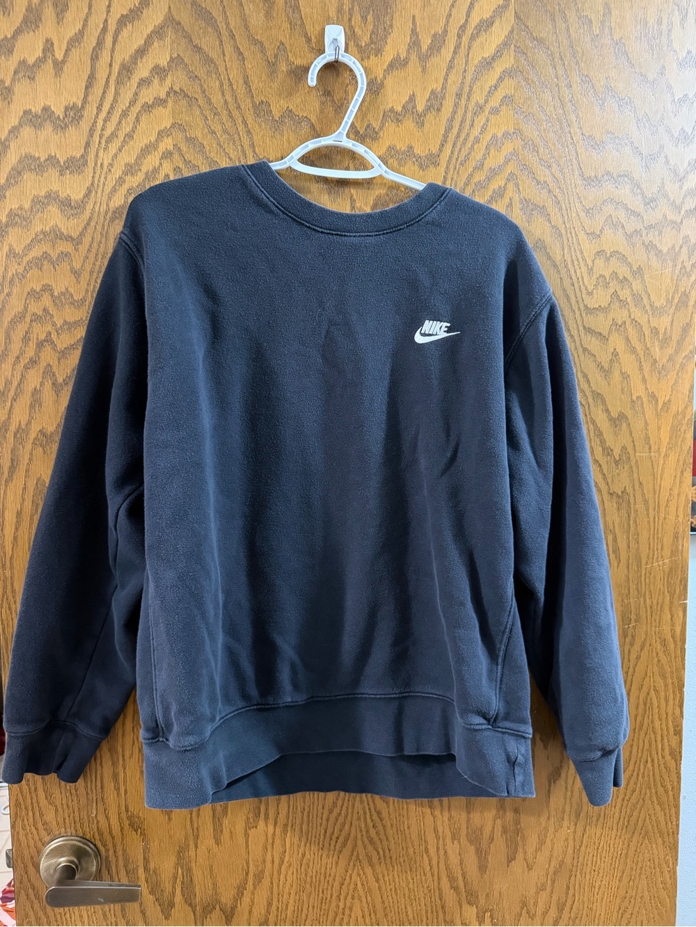 Nike Black Crewneck Sweatshirt with White Swoosh Men’s Large
